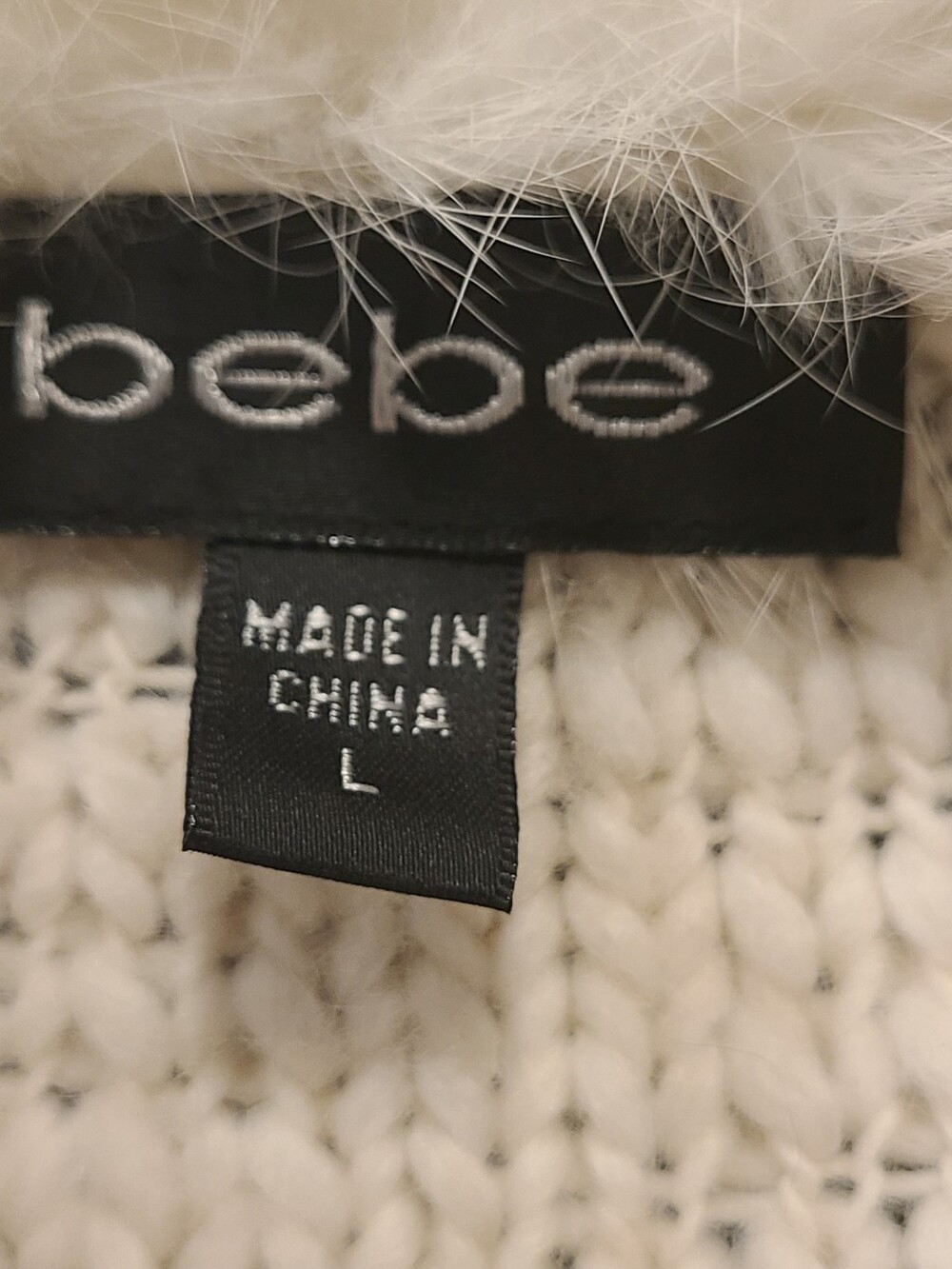 Vintage Bebe Cream Ivory Wool  & Fur Knit Cropped Sweater, Large - Picture 6 of 10